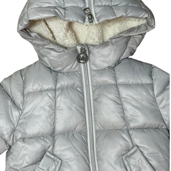 MICHAEL KORS Baby Girls Berber Cuff Split Zip Hood Puffer Jacket Gray Silver 12m - Picture 4 of 9